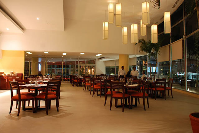 Krystal Urban Cancun & Beach Club Exterior foto